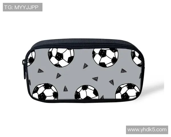 小学男生足球明星笔袋助力梦想启航陪伴成长的完美选择